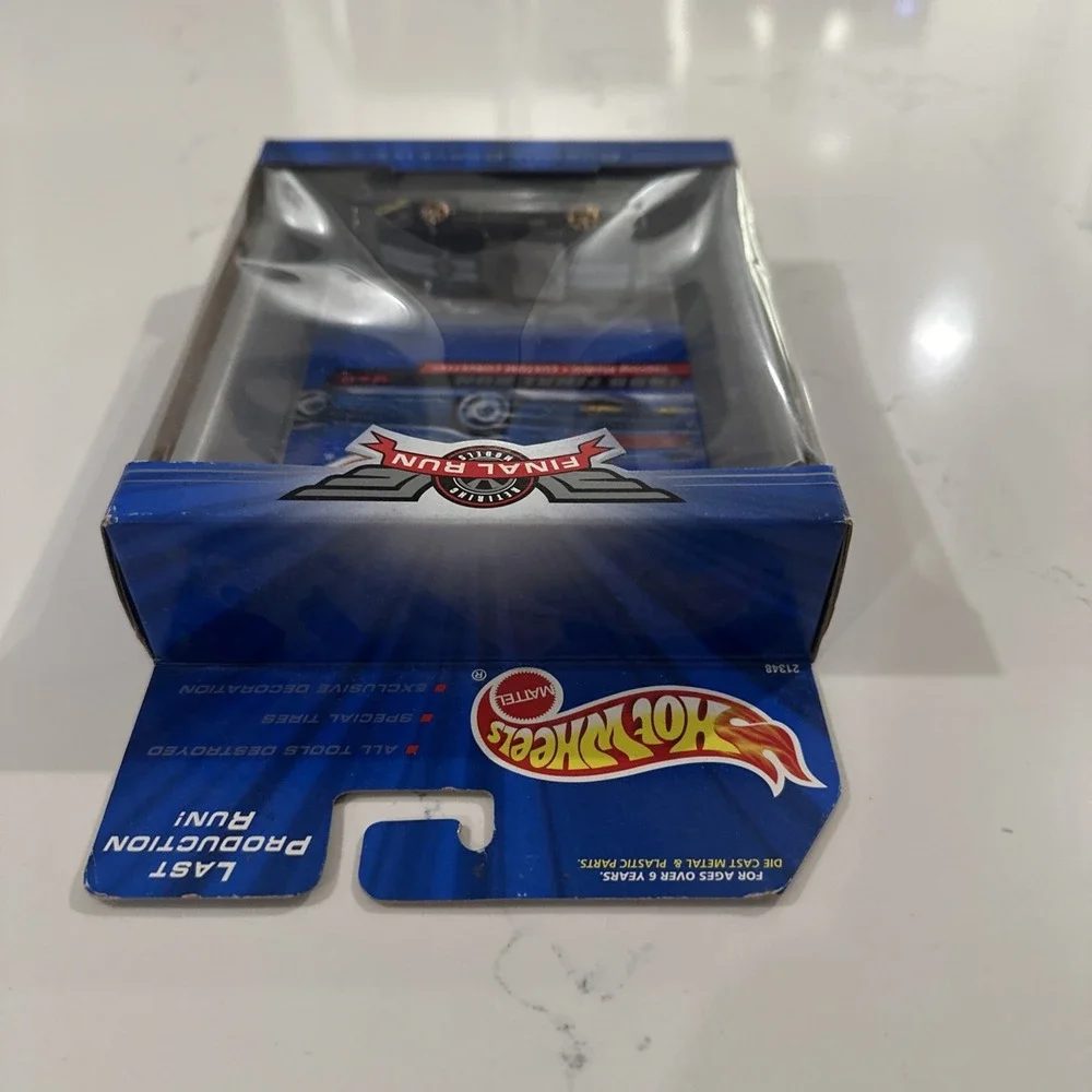 Hot Wheels 1999 Final Run Retired Custom Corvette #10 New In Box